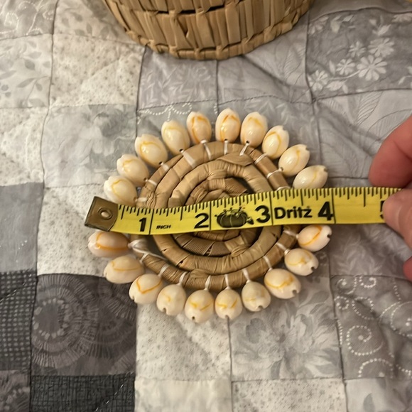 Shell coasters set of six - Picture 2 of 7